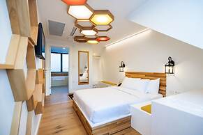 Limehouse Library Hotel