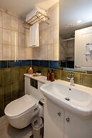 Limehouse Library Hotel