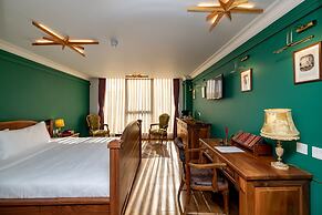 Limehouse Library Hotel