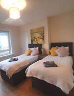 Two Bedroom Apartment by Klass Living Serviced Accommodation Airdrie -