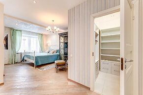 Stylish apartment with panoramic view