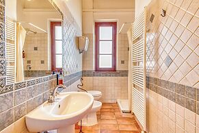 Hawthorn Apt With Shared Pool Family Fun