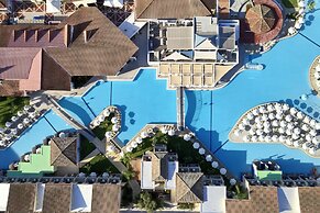 Atlantica Aeneas Resort