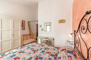 Cornflower Apt With Shared Pool