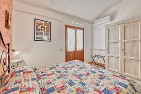 Cornflower Apt With Shared Pool