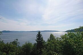 Beautiful 3 Bed Cottage in Ytteroy, With Seaview