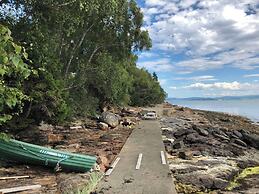 Beautiful 3 Bed Cottage in Ytteroy, With Seaview