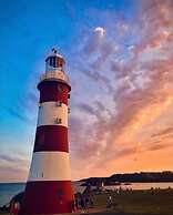 5-bed House With Distant sea Views in Plymouth