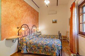 Poppy apt with shared pool