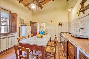 Rosehip apt with shared pool