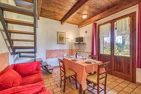 Rosehip apt with shared pool