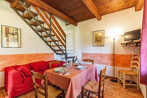 Rosehip apt with shared pool