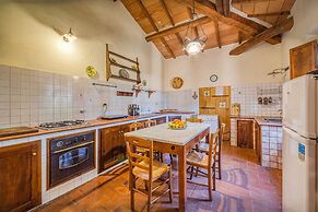 Rosehip apt with shared pool