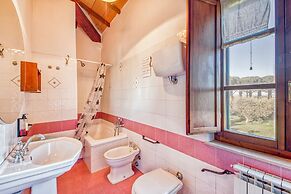 Rosehip apt with shared pool