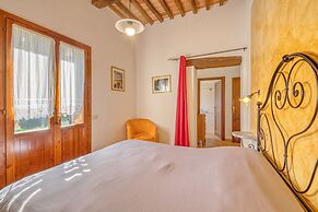 Rosehip apt with shared pool