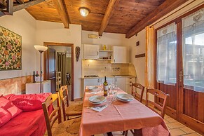 Rosehip apt with shared pool
