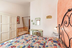 Rosehip apt with shared pool