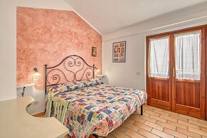 Rosehip apt with shared pool