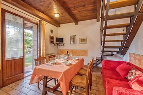 Rosehip apt with shared pool