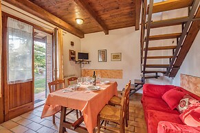 Rosehip apt with shared pool