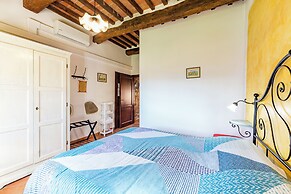 Willow apt with shared pool