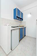 Andreas Studio Perissa in Santorini