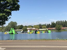 Beautiful and Tranquil Lakeside Lodge - Sleeps 5