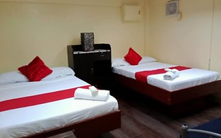 OYO 742 Blythe 888 De Jardin Transient House