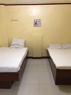 OYO 742 Blythe 888 De Jardin Transient House