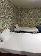 OYO 742 Blythe 888 De Jardin Transient House