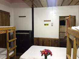 OYO 742 Blythe 888 De Jardin Transient House