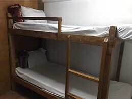 OYO 742 Blythe 888 De Jardin Transient House