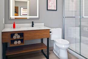 Hawthorn Extended Stay by Wyndham Oklahoma City Airport