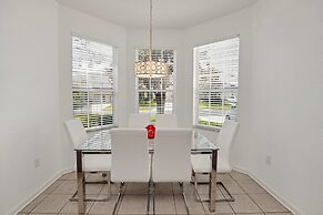 Vibrant Home With Spacious Pool Home and Free Waterpark! #5wh723