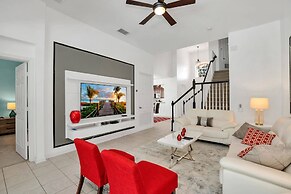 Vibrant Home With Spacious Pool Home and Free Waterpark! #5wh723