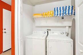 Vibrant Home With Spacious Pool Home and Free Waterpark! #5wh723