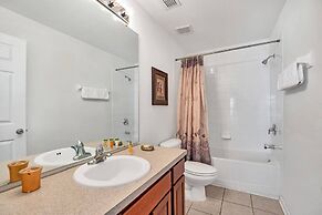 Vibrant Home With Spacious Pool Home and Free Waterpark! #5wh723