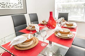 Vibrant Home With Spacious Pool Home and Free Waterpark! #5wh723