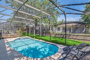 Vibrant Home With Spacious Pool Home and Free Waterpark! #5wh723