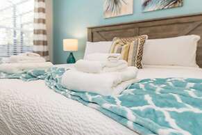 Vibrant Home With Spacious Pool Home and Free Waterpark! #5wh723