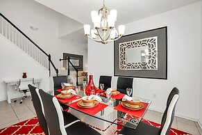 Vibrant Home With Spacious Pool Home and Free Waterpark! #5wh723