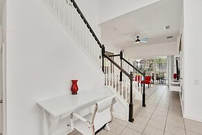 Vibrant Home With Spacious Pool Home and Free Waterpark! #5wh723