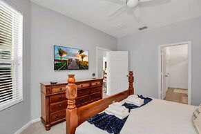 Vibrant Home With Spacious Pool Home and Free Waterpark! #5wh723