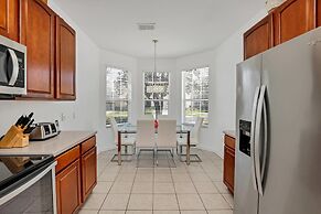Vibrant Home With Spacious Pool Home and Free Waterpark! #5wh723