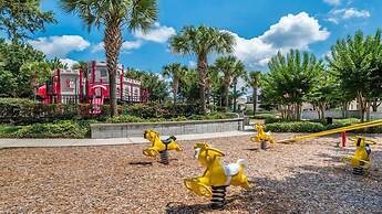 Vibrant Home With Spacious Pool Home and Free Waterpark! #5wh723