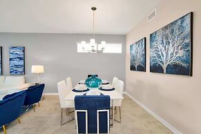 Posh and Spacious 3BD Condo With Patio, Pond View and Close to Disney!