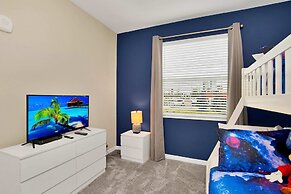 Posh and Spacious 3BD Condo With Patio, Pond View and Close to Disney!