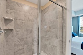 Posh and Spacious 3BD Condo With Patio, Pond View and Close to Disney!