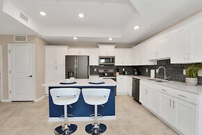 Posh and Spacious 3BD Condo With Patio, Pond View and Close to Disney!