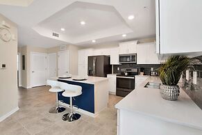 Posh and Spacious 3BD Condo With Patio, Pond View and Close to Disney!